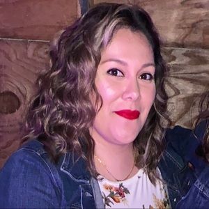 Meet your Posher, Edalmira